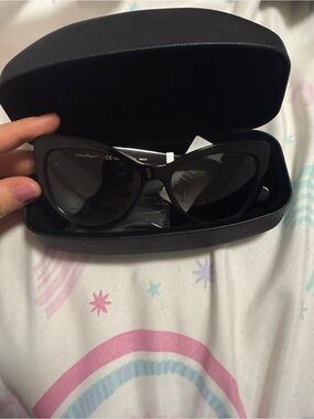 Salvatore Ferrgamo Black Cat-Eye Sunglasses with Case